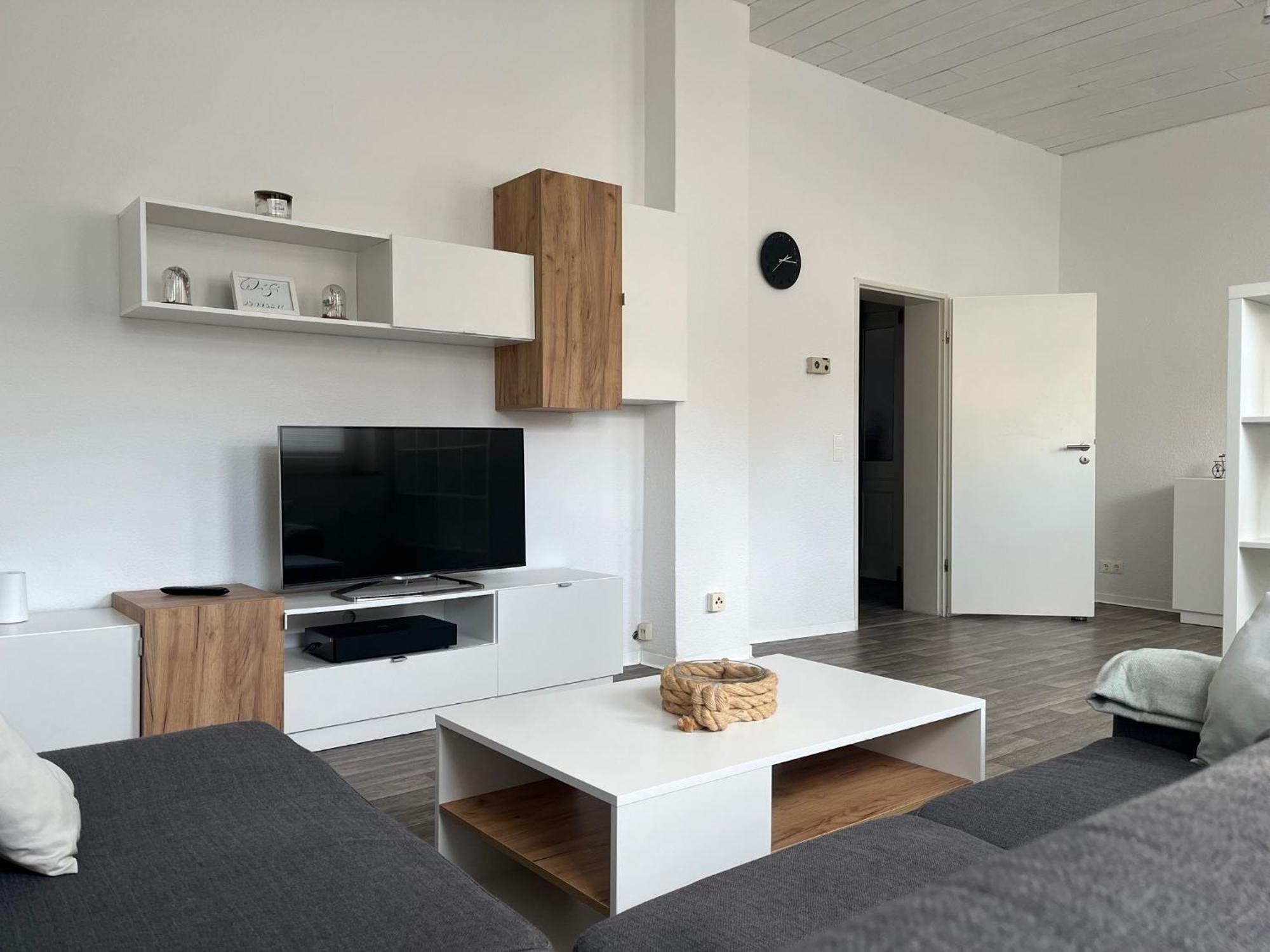 Frisch Renoviert - Ruhig Aber Dennoch Sehr Zentral Gelegen Apartment Вилхелмсхафен Екстериор снимка