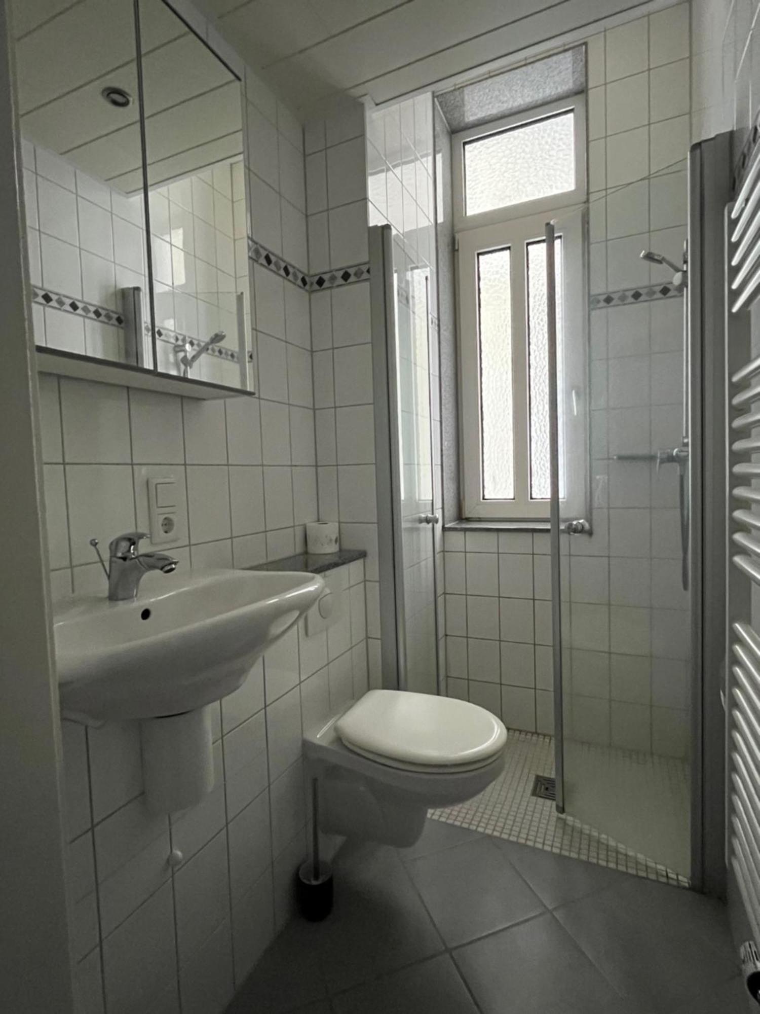 Frisch Renoviert - Ruhig Aber Dennoch Sehr Zentral Gelegen Apartment Вилхелмсхафен Екстериор снимка